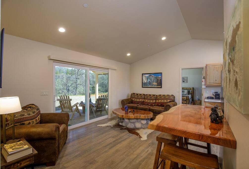 Cozy Cub Cabin, Brand New Home Near Yosemite Mariposa Esterno foto