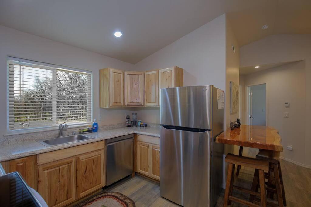 Cozy Cub Cabin, Brand New Home Near Yosemite Mariposa Esterno foto